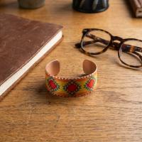 Kilim Bordürlü Geniş Kalıp Bakır Bileklik